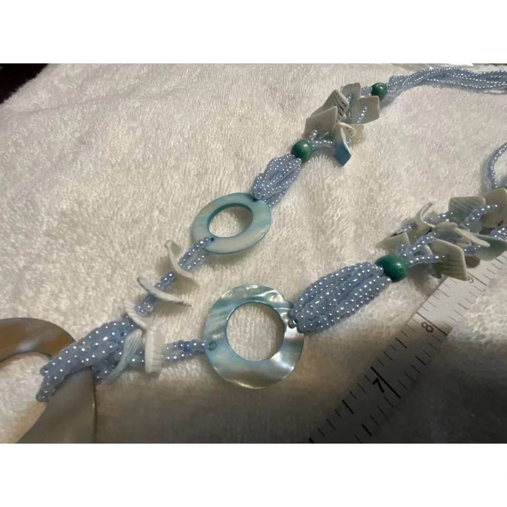 NECKLACE BLUE SHELL WITH LARGE MOTHER OF PEARL PENDANT VTG 30 in